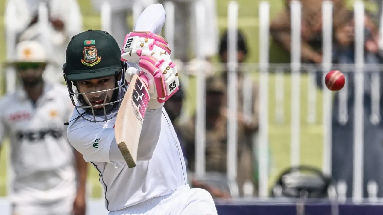 Mushfiqur Rahim and Mehidy Hasan Guide Bangladesh in Test